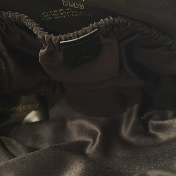 YSL Beaute Quilted Bag - Picture 3 of 4